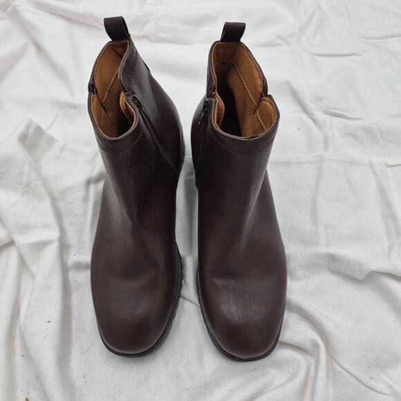 NEW Eurosoft Women's Dallan Wedge Bootie Brown size 7 - Picture 3 of 6